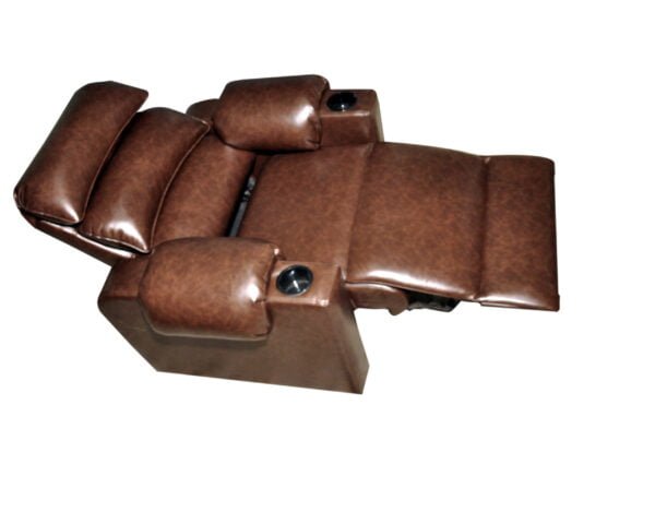 4 Recliner 17